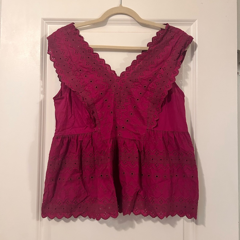 Loft Lace Eyelet Sleeveless Top Size M